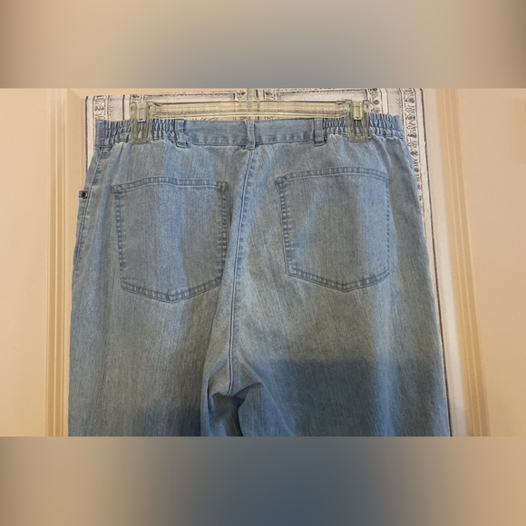 Pre-💙 RubyRoad Sz-10 Lightweight Denim-Awesome Capris w/Decorative Braided Legs - Picture 11 of 16